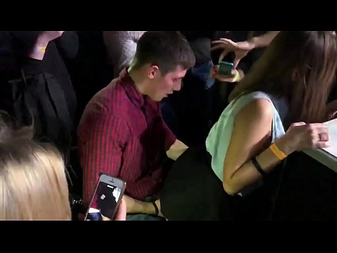 ❤️ Tinuod nga sekso sa usa ka nightclub sa Russia. Ang 18-anyos nga Ruso nga babaye sa anus ug puwerta nakighilawas sa usa ka nightclub ️❌ Porno sa amon ❤