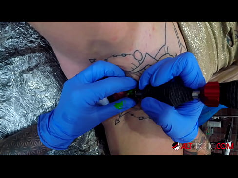 ❤️ Si Sully Savage adunay tattoo sa iyang clitoris ️❌ Porno sa amon ❤